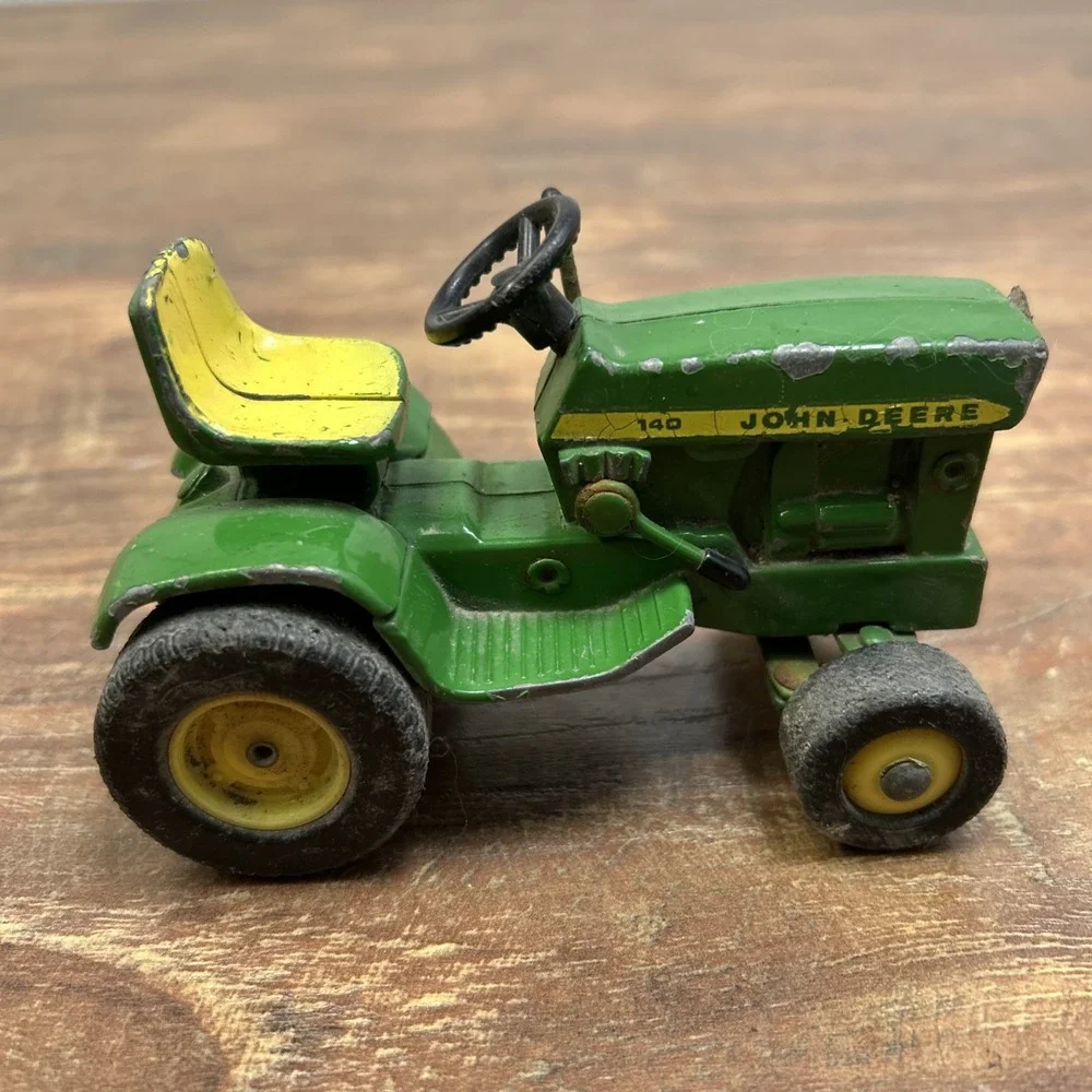 Vintage 1960's 70's Ertl John Deere 140 Lawn Garden Tractor W/ Dump Cart 1:16